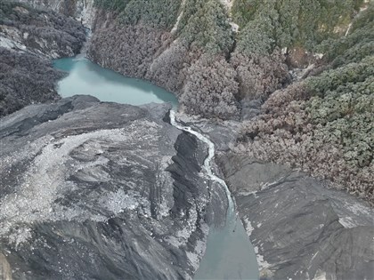 馬太鞍溪堰塞湖水位下降維持常態警戒 救助金申請延長至21日