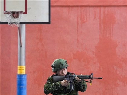 國軍單戰內容規劃明年更新　「請鄰兵以火力掩護我」將走入歷史