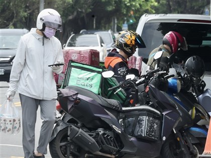 外送運價公式草案出爐 必要時可收等待費樓層費