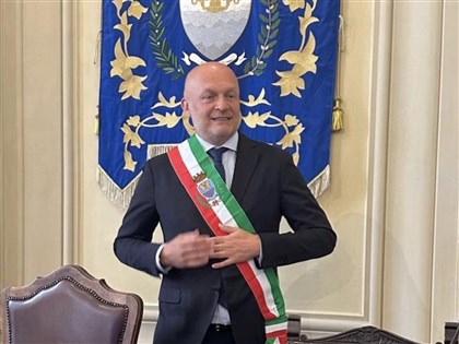 義披薩店事件 市長致電駐義代表: 僅是個人行為、理解台灣非中國