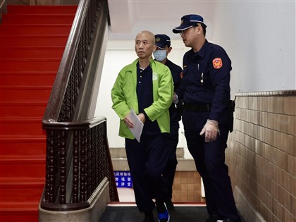 現退役6軍人涉洩機密予港籍人士 高院裁定7人羈押