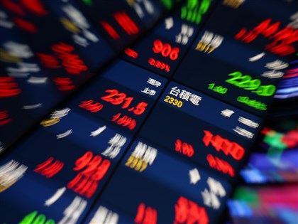 台股噴漲846點創史上單日第2大漲點　台積電強彈60元收1455元