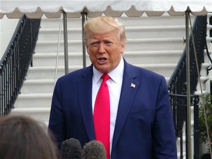 川普稱女記者「小豬」 白宮稱總統坦率透明