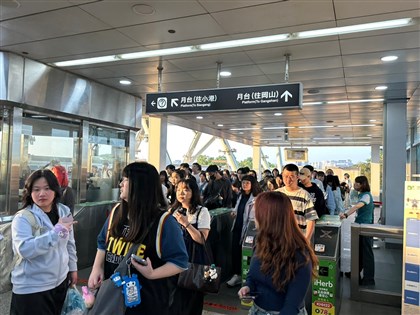 TWICE伍佰等藝人高雄週末開唱　高捷22日35萬人次創今年最高運量