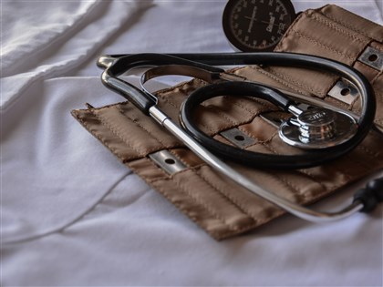 春節9天連假　總統：醫院診所開診加成30%到100%