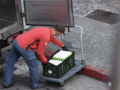 10月失業率寫25年同月最低　工時不足就業人數止連3升