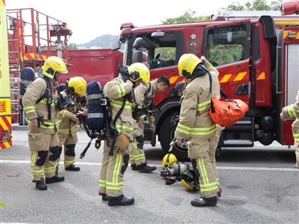 香港宏福苑大火增至55死　數百人失聯搜救中