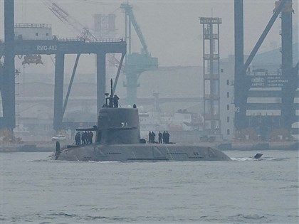 台船：海鯤艦完成浮航測試　後續依計畫實施潛航測試