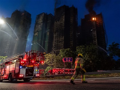 香港宏福苑大火增至75死　救出55人仍有眾多失聯者