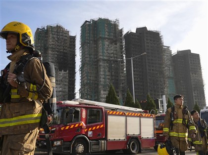 香港宏福苑大火大致撲滅　消防將進行爆破並搜索