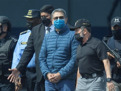 宏都拉斯大選前震撼彈　川普特赦前總統葉南德茲