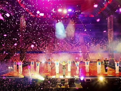 濱崎步公開「無人演唱會」照片　面對1.4萬空席唱全場