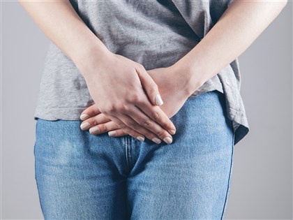 經痛別再只喝熱水配巧克力　了解經痛類型與異常月經？該如何緩解？