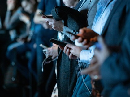 專家分析如何辨別AI生成影片　影片長度、畫面配置是線索