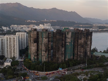 一場大火兩個香港：官方急維穩　民間問責不馴服