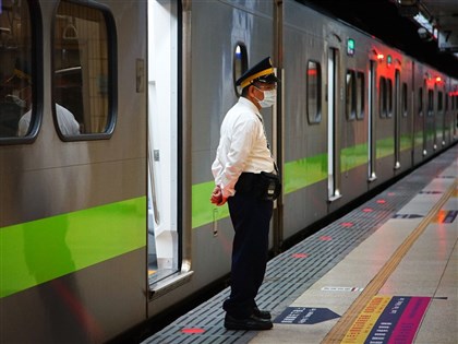 台鐵桃園至中壢電力設備故障 部分列車延誤