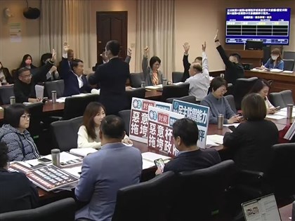 藍白再擋1.25兆國防特別條例 無法排入12日院會議程