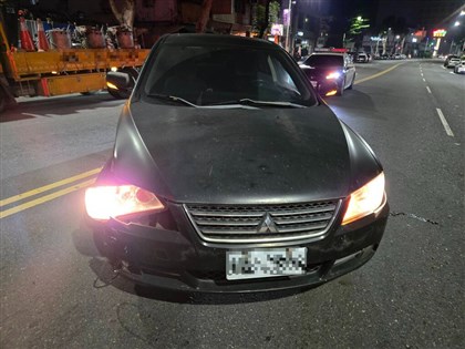 高雄警員酒駕撞車 兩大過免職移送法辦