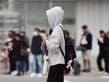 早安世界》冷氣團報到至週一清晨最冷 中部以北最低溫下探10度