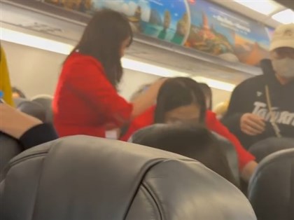 行動電源釀禍機艙冒煙 泰亞航:旅客輕微燙傷