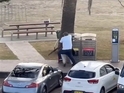 雪梨海灘槍擊案　英勇救生員奮不顧身搶救孩童與傷者[影]