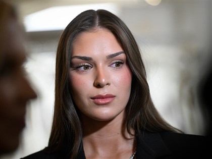 芬蘭小姐拉眼角疑歧視亞裔照遭撤冠　引種族論戰