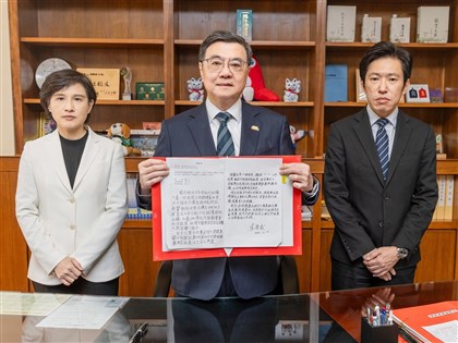 早安世界》卓榮泰不副署財劃法創憲政首例 法案不會生效