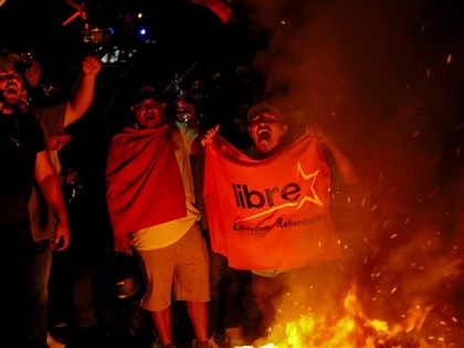 宏都拉斯首都爆示威 總統大選重新計票作業受阻