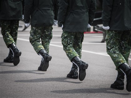 政院修陸海空軍刑法等4草案　擬增訂軍人對敵表示效忠最重關7年