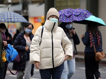 19日雨區擴大 東北季風下週接力報到