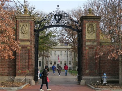 偷竊販賣屍體器官 哈佛醫學院太平間經理判刑8年