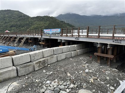 馬太鞍溪鋼便橋　陳世凱：提前於115年元旦通車