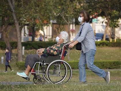 早安世界》衛福部元旦新制　加發弱勢補助、擴大長照給付對象