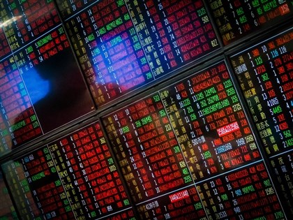 台股開高漲逾218點 早盤衝28590點創新高