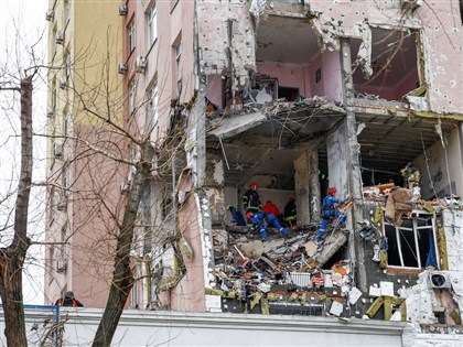 和談正進行俄羅斯再猛攻基輔　澤倫斯基獲西方力挺