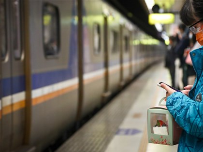 鐵道局施工怪手故障影響　台鐵嘉義至南靖列車延誤