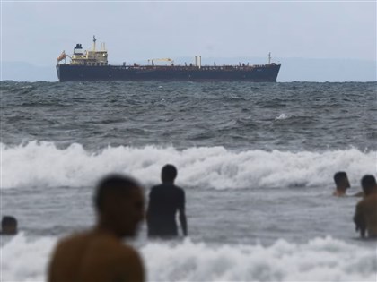 路透：委內瑞拉水域12油輪似突破美國封鎖暗中離開