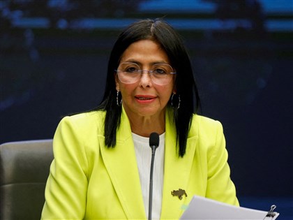 馬杜洛副手任代理總統　委內瑞拉軍方宣布承認