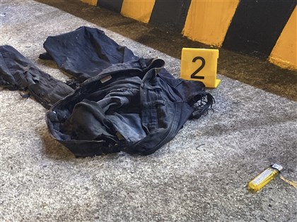 新北板橋民族路加油站火警2傷送醫　肇事男疑點火波及民眾[影]