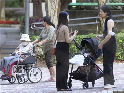 台灣邁入超高齡社會 石崇良揭四大策略因應