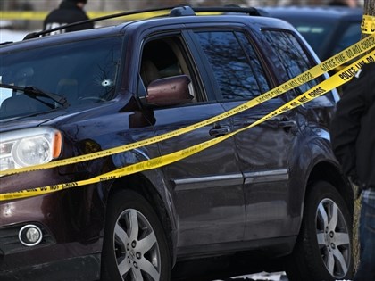 美移民執法探員擊斃女子案新影片曝光　恐加劇中央地方分歧[影]