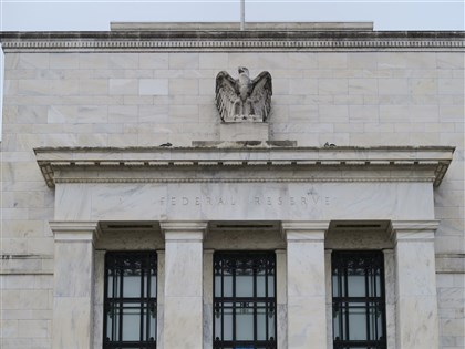 聯準會遭調查獨立性堪憂　黃金白銀價格創紀錄