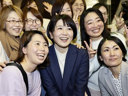 小川晶挺過出入情趣旅館爭議　再度當選日本前橋市長