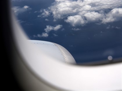 傳美軍機偽裝民用機轟疑似運毒船　恐構成戰爭罪