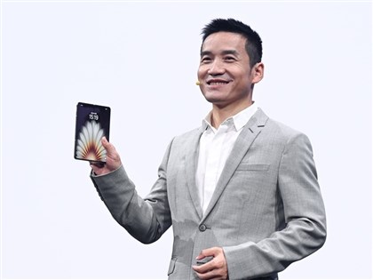 中國手機品牌OnePlus違法在台僱70工程師 創辦人劉作虎遭通緝