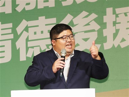 民進黨嘉義縣長初選蔡易餘勝出　贏逾26個百分點