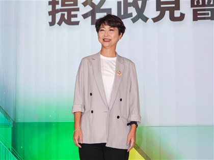 陳亭妃民調2個百分點勝過林俊憲　拚台南市首位女市長