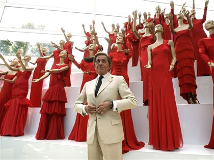 「我只喜歡美的事物」　范倫鐵諾留下半世紀傳奇