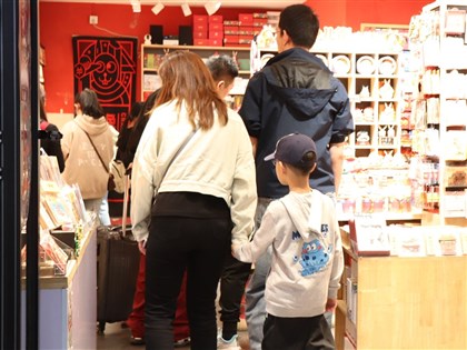 中國學者：人口統計數據失真  中國生育率比韓國還低