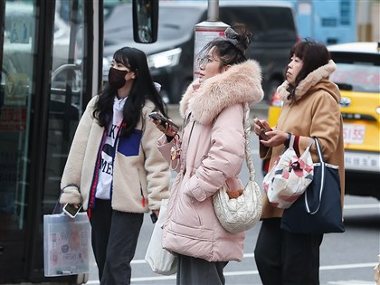 台南以北15縣市低溫特報　北北基22日防局部大雨